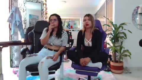 lola_fiery online show from September 2025 02:20:01 PM