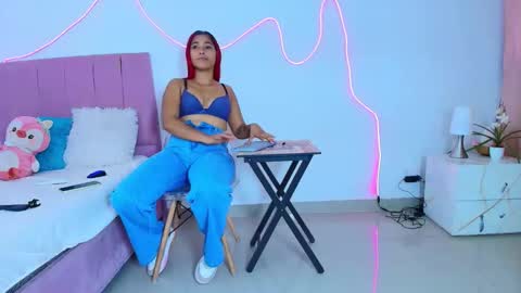 Snapshot of lola_lustrum chatting on May 2026 02:16:01 PM lola_lustrum online show from May 2026 02:16:01 PM