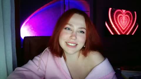 Snapshot of lolaamint_ chatting on April 2026 06:10:01 PM LolaaMint online show from April 2026 06:10:01 PM
