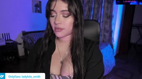 Snapshot of lolaasmith_21 chatting on December 2024 11:53:02 PM lolaasmith_21 online show from December 2024 11:53:02 PM