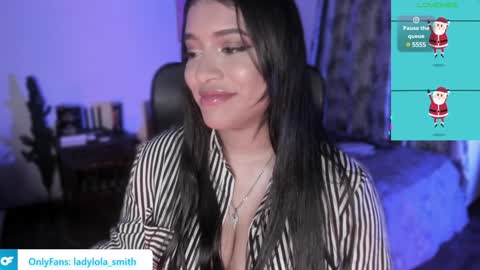 Snapshot of lolaasmith_21 chatting on December 2024 01:59:02 AM lolaasmith_21 online show from December 2024 01:59:02 AM