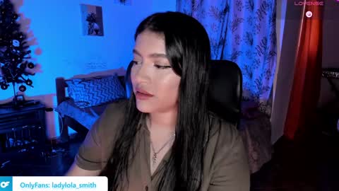 Snapshot of lolaasmith_21 chatting on December 2024 10:16:01 PM lolaasmith_21 online show from December 2024 10:16:01 PM