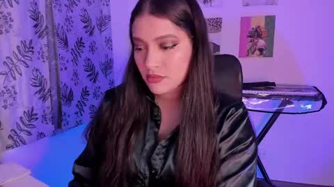 Snapshot of lolaasmith_21 chatting on March 2025 11:06:01 PM lolaasmith_21 online show from March 2025 11:06:01 PM