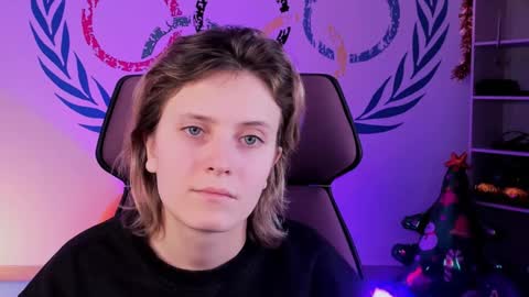 Snapshot of lolaasmus chatting on December 2024 08:05:02 AM I consider myself the god Loki but life just calls me LOL online show from December 2024 08:05:02 AM