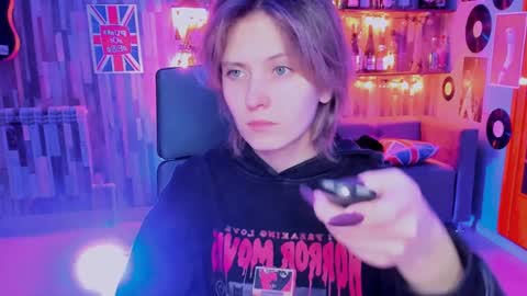 Snapshot of lolaasmus chatting on January 2025 06:05:01 AM I consider myself the god Loki but life just calls me LOL online show from January 2025 06:05:01 AM
