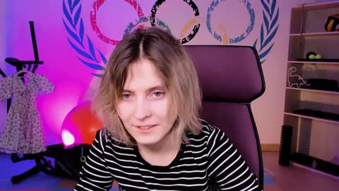 Snapshot of lolaasmus chatting on February 2025 08:08:01 AM I consider myself the god Loki but life just calls me LOL online show from February 2025 08:08:01 AM