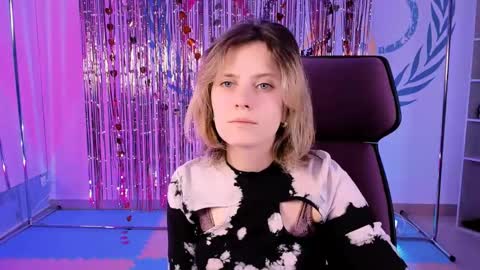 Snapshot of lolaasmus chatting on February 2025 05:13:01 AM I consider myself the god Loki but life just calls me LOL online show from February 2025 05:13:01 AM