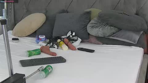 Snapshot of lolabuttie chatting on September 2025 12:27:01 PM Lola new tits boobs ass stepsis online show from September 2025 12:27:01 PM