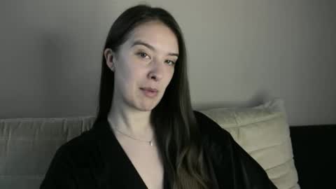 Snapshot of loladom chatting on May 2026 06:52:01 AM Frt Pr1ncess online show from May 2026 06:52:01 AM