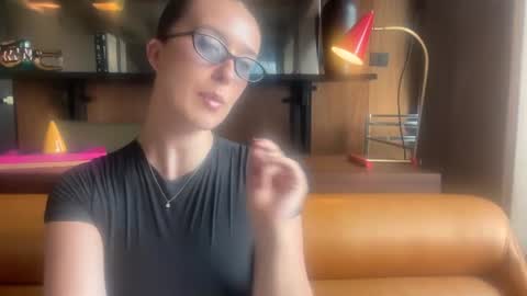 Snapshot of loladom chatting on July 2026 05:53:02 PM Frt Pr1ncess online show from July 2026 05:53:02 PM