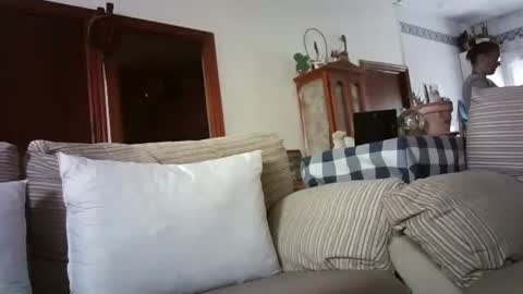 LOLA HUESO y ERIC online show from February 2025 09:54:01 AM