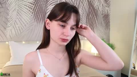 Lola online show from November 2025 01:39:01 AM