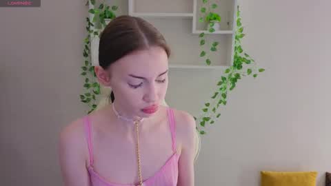 Lola online show from December 2025 09:29:02 AM