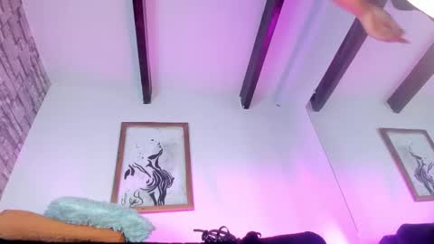 Lola online show from October 2025 11:51:02 AM