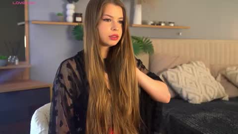 Snapshot of lollastich__ chatting on February 2026 08:13:01 AM Lola online show from February 2026 08:13:01 AM