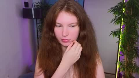 Snapshot of lolly_pump chatting on September 2025 02:29:02 PM Mona online show from September 2025 02:29:02 PM