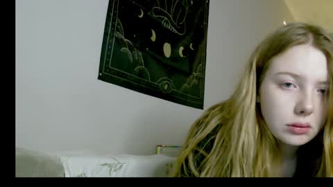 Lilly online show from December 2024 08:07:02 PM