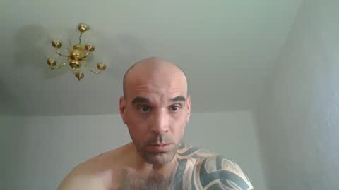 Snapshot of lolotatto chatting on April 2026 03:32:02 PM lolotatto online show from April 2026 03:32:02 PM