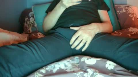 Snapshot of longwet1 chatting on November 2025 09:36:02 PM longwet1 online show from November 2025 09:36:02 PM