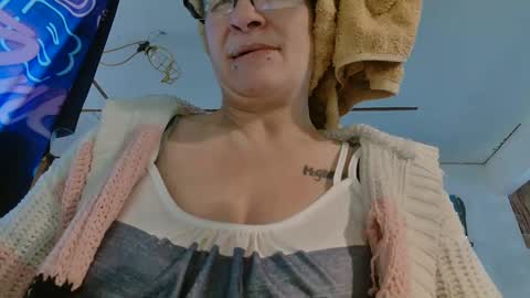 Londoncashmere69  online show from March 2025 03:48:02 PM