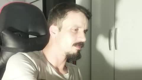 Lucas online show from December 2024 10:47:01 PM