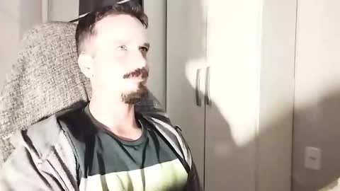 Lucas online show from October 2025 06:39:02 PM