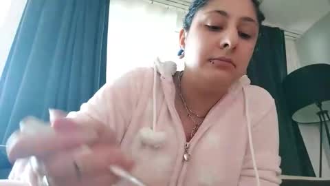 loolaunshaved online show from October 2025 11:00:02 AM