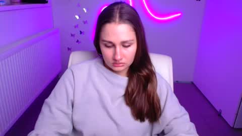 Lora online show from November 2025 06:26:02 AM