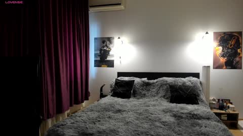 Lora online show from January 2025 10:23:02 AM