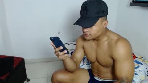 Dominic online show from October 2025 04:49:02 PM