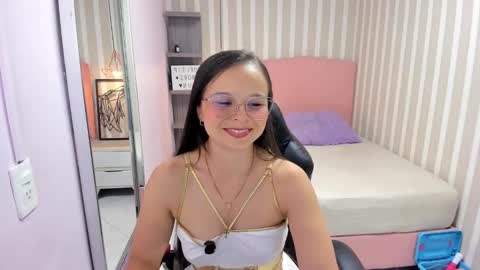 lorelaigiven online show from February 2026 12:34:02 PM