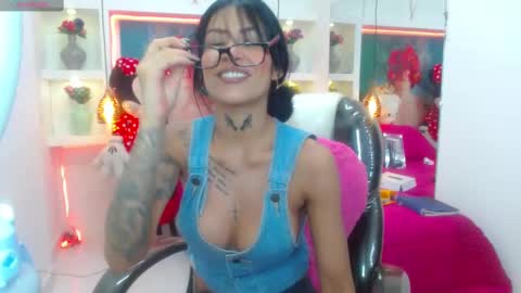 Snapshot of lorenapinto_ chatting on February 2025 05:53:02 AM lore online show from February 2025 05:53:02 AM