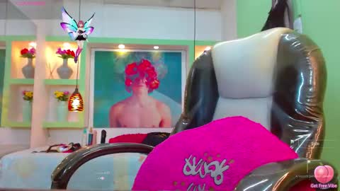 Snapshot of lorenapinto_ chatting on November 2025 04:23:02 AM lore online show from November 2025 04:23:02 AM