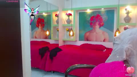 Snapshot of lorenapinto_ chatting on November 2025 02:36:02 AM lore online show from November 2025 02:36:02 AM