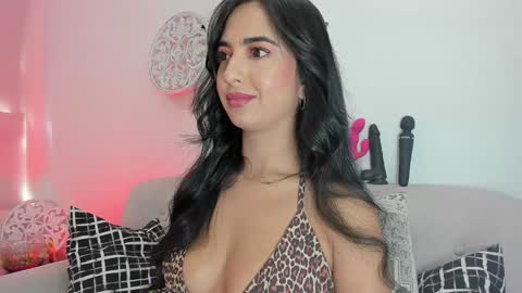 Snapshot of lorens_martin chatting on January 2025 04:21:02 PM L O R E N online show from January 2025 04:21:02 PM