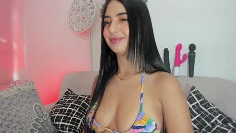 Snapshot of lorens_martin chatting on January 2025 01:45:02 PM L O R E N online show from January 2025 01:45:02 PM