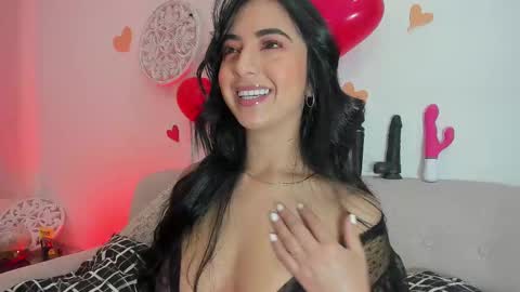 Snapshot of lorens_martin chatting on February 2025 10:10:01 AM L O R E N online show from February 2025 10:10:01 AM