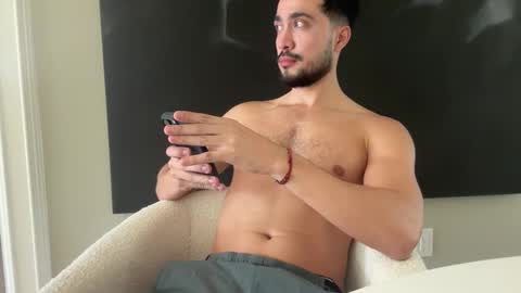 Lorenzo online show from February 2026 07:32:02 PM