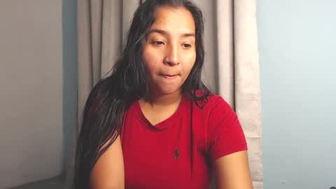 Snapshot of loretta_ chatting on November 2025 01:15:01 AM Loretta Gmez online show from November 2025 01:15:01 AM