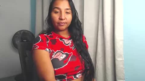 Snapshot of loretta_ chatting on November 2025 01:59:02 AM Loretta Gmez online show from November 2025 01:59:02 AM