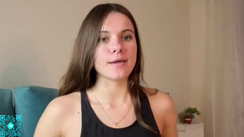 Chloe for Fan BlackHole online show from October 2025 05:23:02 PM