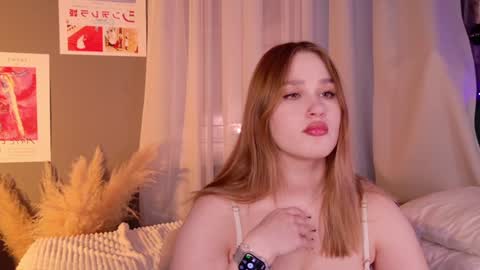 Snapshot of lori_mason chatting on January 2025 12:57:02 AM Lori online show from January 2025 12:57:02 AM