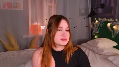 Snapshot of lori_mason chatting on October 2025 06:57:02 PM Lori online show from October 2025 06:57:02 PM