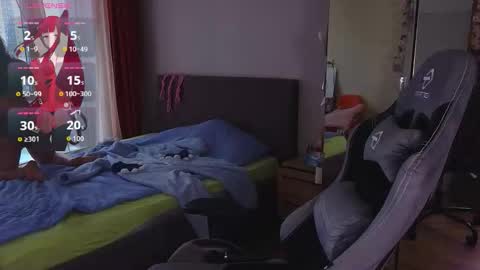 Lori -----------------------------------    online show from September 2025 02:49:02 PM