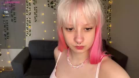 Snapshot of lorilorilorilori chatting on November 2025 07:31:02 AM lorilorilorilori online show from November 2025 07:31:02 AM