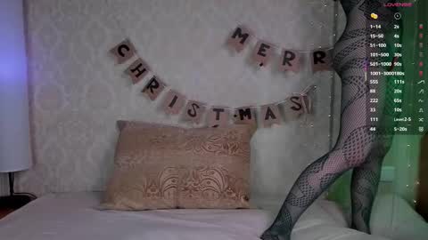 Lorna online show from December 2025 05:03:02 AM