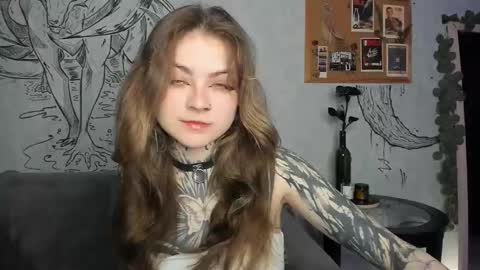 lostallice online show from December 2025 03:23:01 AM