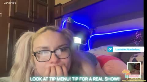 LostInHerWonderlan online show from November 2025 07:34:02 PM