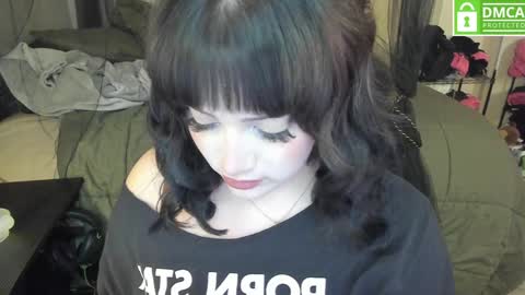 Snapshot of lottiepoppie chatting on December 2024 09:02:01 AM Lottiepoppie online show from December 2024 09:02:01 AM