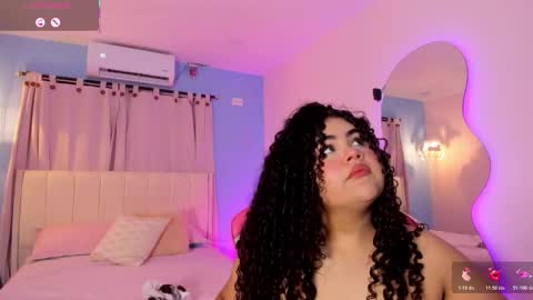 Snapshot of lou_22_ chatting on February 2026 01:01:02 PM Lou online show from February 2026 01:01:02 PM